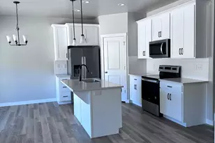 4102 W Harmony Dr, Lehi, UT 84043 - Photo 5