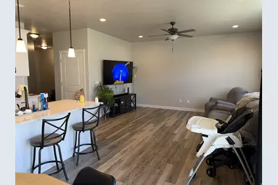 4102 W Harmony Dr, Lehi, UT 84043 - Photo 3