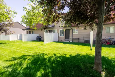 233 E 500 N, Roosevelt, UT 84066 - Photo 19