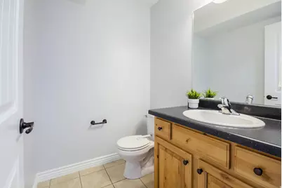 233 E 500 N, Roosevelt, UT 84066 - Photo 5