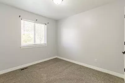 233 E 500 N, Roosevelt, UT 84066 - Photo 17