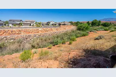 411 N Sage Dr, Washington, UT 84780 - Photo 11