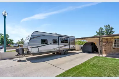 178 S 200 E, Orem, UT 84058 - Photo 29