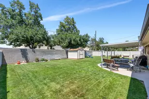 178 S 200 E, Orem, UT 84058 - Photo 23