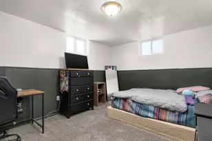 9902 Poppy Ln, Sandy, UT 84094 - Photo 15