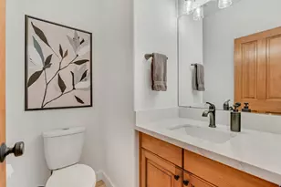 3261 E Lantern Hill Ct, Cottonwood Heights, UT 84093 - Photo 7