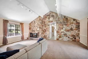4 Rollingwood Ln, Sandy, UT 84092 - Photo 17