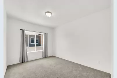 960 W Cyan Valley Way S, Bluffdale, UT 84065 - Photo 17