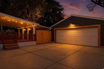1655 E 2100 S, Salt Lake City, UT 84105 - Photo 15