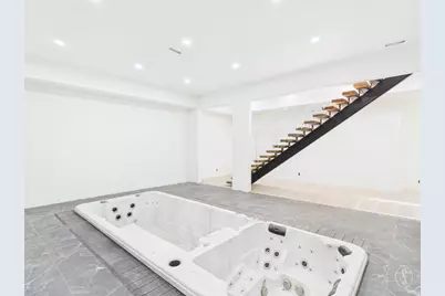 422 N Castor Ln E, Salt Lake City, UT 84103 - Photo 17