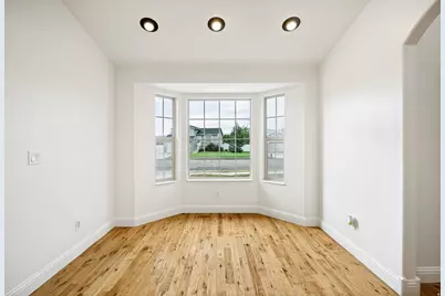 1071 W 5150 S, Riverdale, UT 84405 - Photo 11