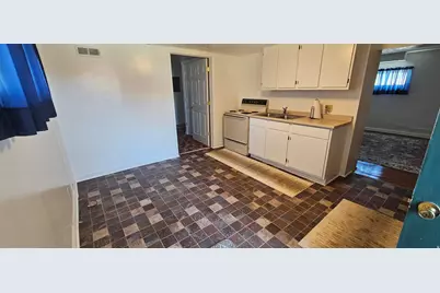 107 S 300 W, Price, UT 84501 - Photo 23