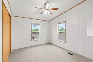275 N 100 E, Torrey, UT 84775 - Photo 17