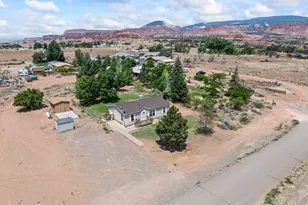 275 N 100 E, Torrey, UT 84775 - Photo 27