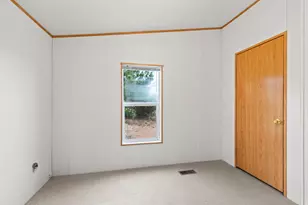 275 N 100 E, Torrey, UT 84775 - Photo 21