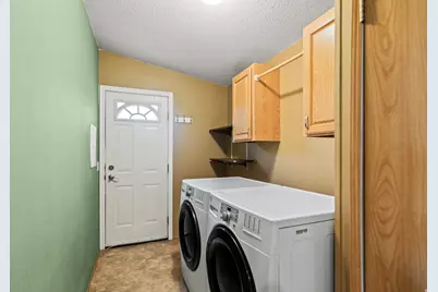 275 N 100 E, Torrey, UT 84775 - Photo 15