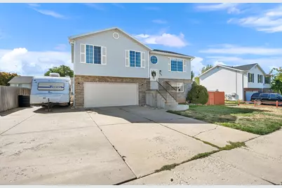 482 W 275 N, Clearfield, UT 84015 - Photo 3