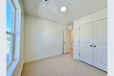 1650 N Main St, Layton, UT 84041 - Photo 13