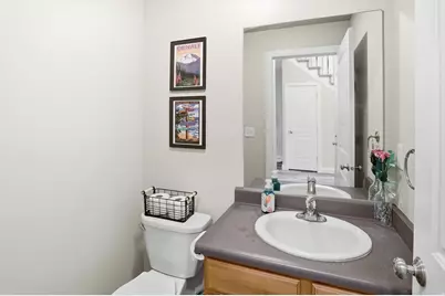 318 E 2275 N #24, North Ogden, UT 84414 - Photo 15