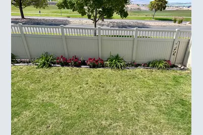 3269 S Peregrine Trl, Saratoga Springs, UT 84045 - Photo 11