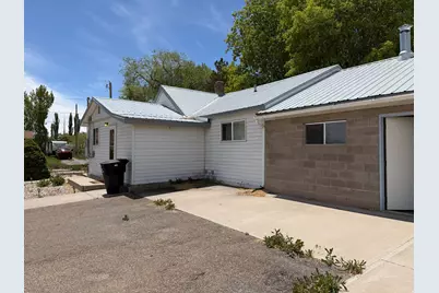 1043 E 4000 S, Vernal, UT 84078 - Photo 3