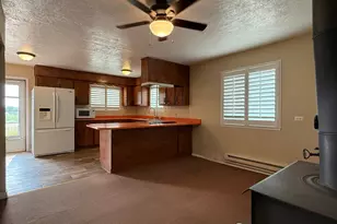 1043 E 4000 S, Vernal, UT 84078 - Photo 7