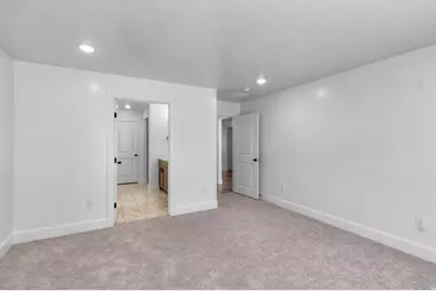 626 S 125 E, Hyde Park, UT 84318 - Photo 9