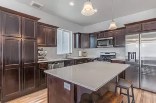 13612 S Watts Ln, Riverton, UT 84096 - Photo 7