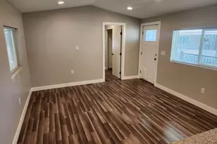 11265 S Crescent Park Cir E, Sandy, UT 84094 - Photo 5
