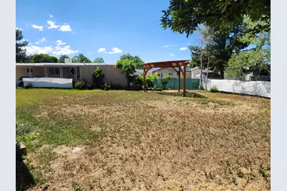 11265 S Crescent Park Cir E #171, Sandy, UT 84094 - Photo 19
