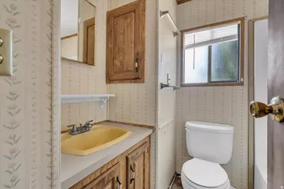 1225 N Dixie Downs Rd #52, Saint George, UT 84770 - Photo 9
