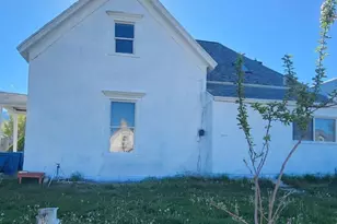 295 W 100 S, Manti, UT 84642 - Photo 3