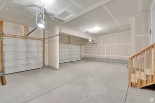 2065 E Burger St, Lake Point, UT 84074 - Photo 27