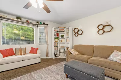1099 S 950 E #APT 17, Provo, UT 84606 - Photo 5