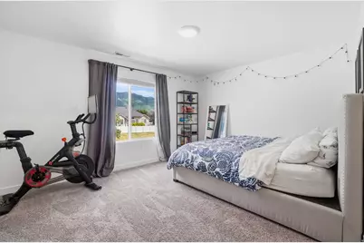 2806 N Fighting Falcon St, Layton, UT 84040 - Photo 15