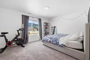 2806 N Fighting Falcon St, Layton, UT 84040 - Photo 15
