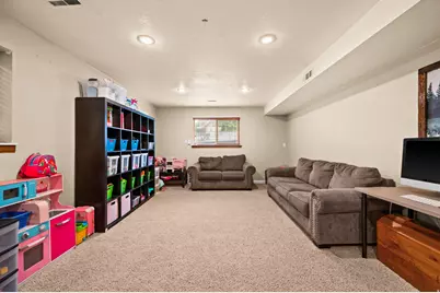 5633 S Crosspark Dr W, Taylorsville, UT 84123 - Photo 21