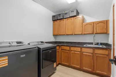 1647 E Wylie Ln S, Draper, UT 84020 - Photo 25