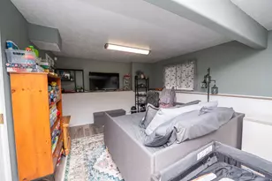 463 W 2125 N, Harrisville, UT 84414 - Photo 15