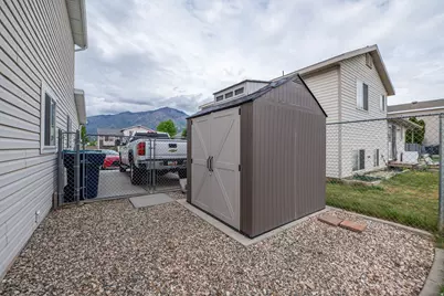 463 W 2125 N, Harrisville, UT 84414 - Photo 17
