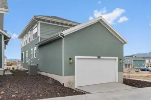 11339 S Offshore Wy, South Jordan, UT 84009 - Photo 5