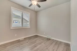 9553 S Alane Hollow Rd W, West Jordan, UT 84081 - Photo 17