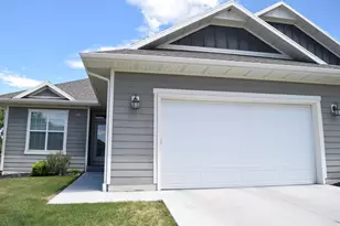 601 E Glenpoint Ct, Stansbury Park, UT 84074 - Photo 1