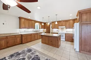 319 N 330 E, Orem, UT 84057 - Photo 11