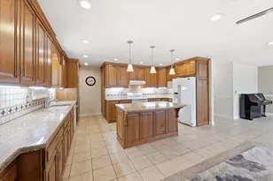 319 N 330 E, Orem, UT 84057 - Photo 13
