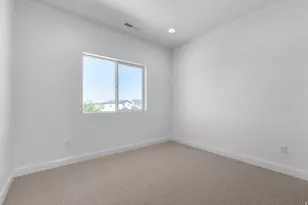 611 N Briarwood Ln, Lindon, UT 84042 - Photo 23