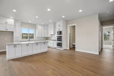 7238 S Campion Dr, West Jordan, UT 84081 - Photo 9