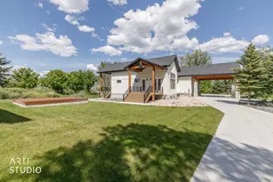 1188 S Old Trappers Loop Rd, Huntsville, UT 84317 - Photo 3