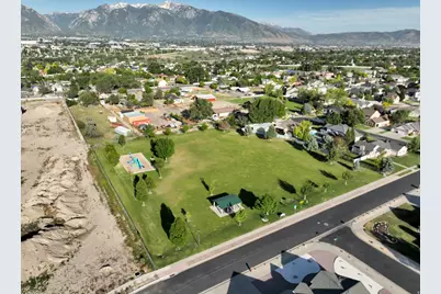 1508 W Brigadoon Park Dr, West Jordan, UT 84088 - Photo 47