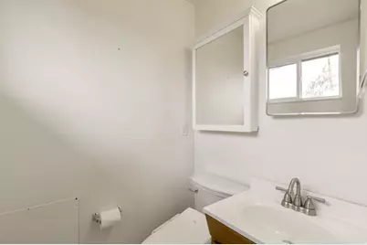 447 E 550 S, Bountiful, UT 84010 - Photo 11